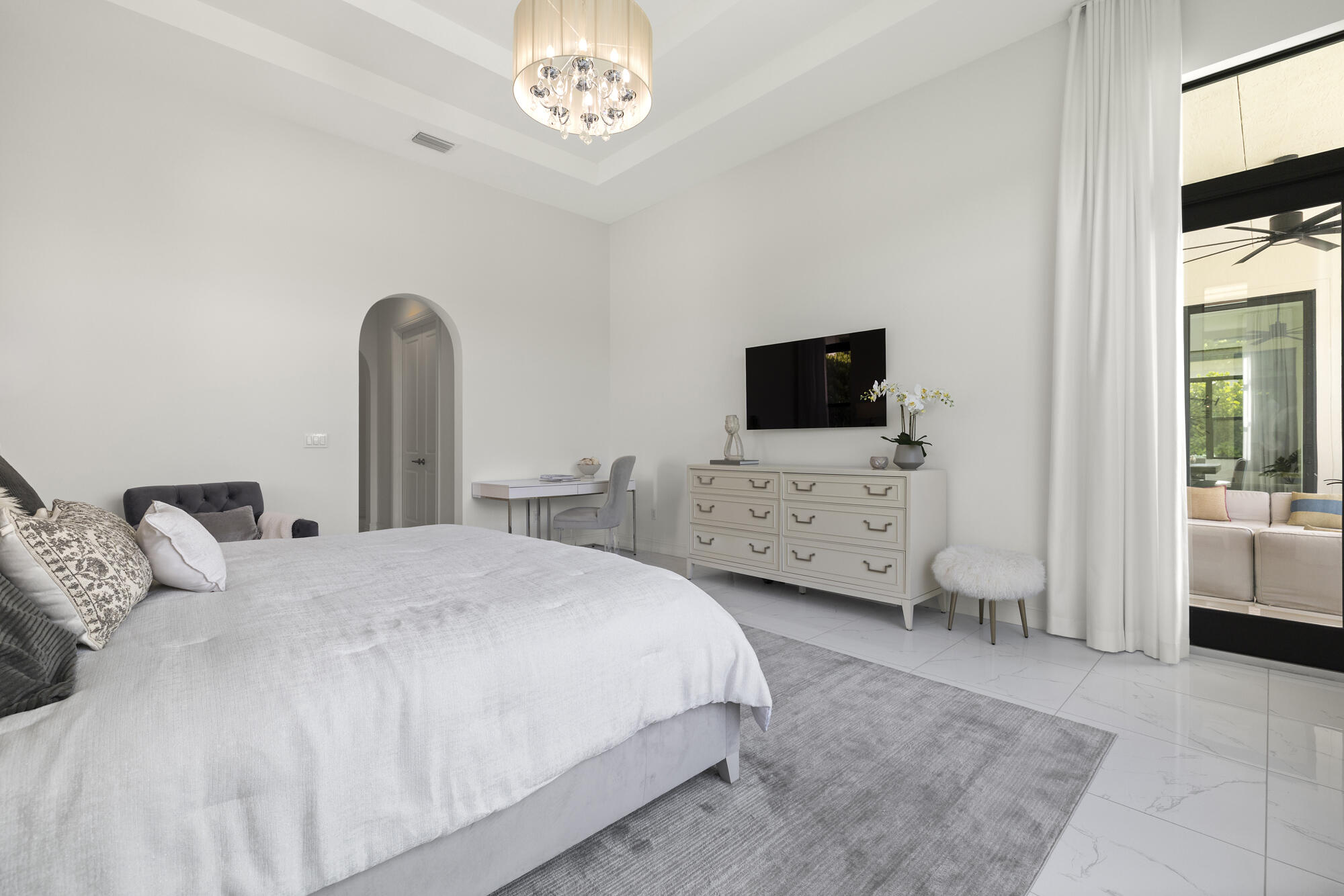 9291 Grand Prix Lane