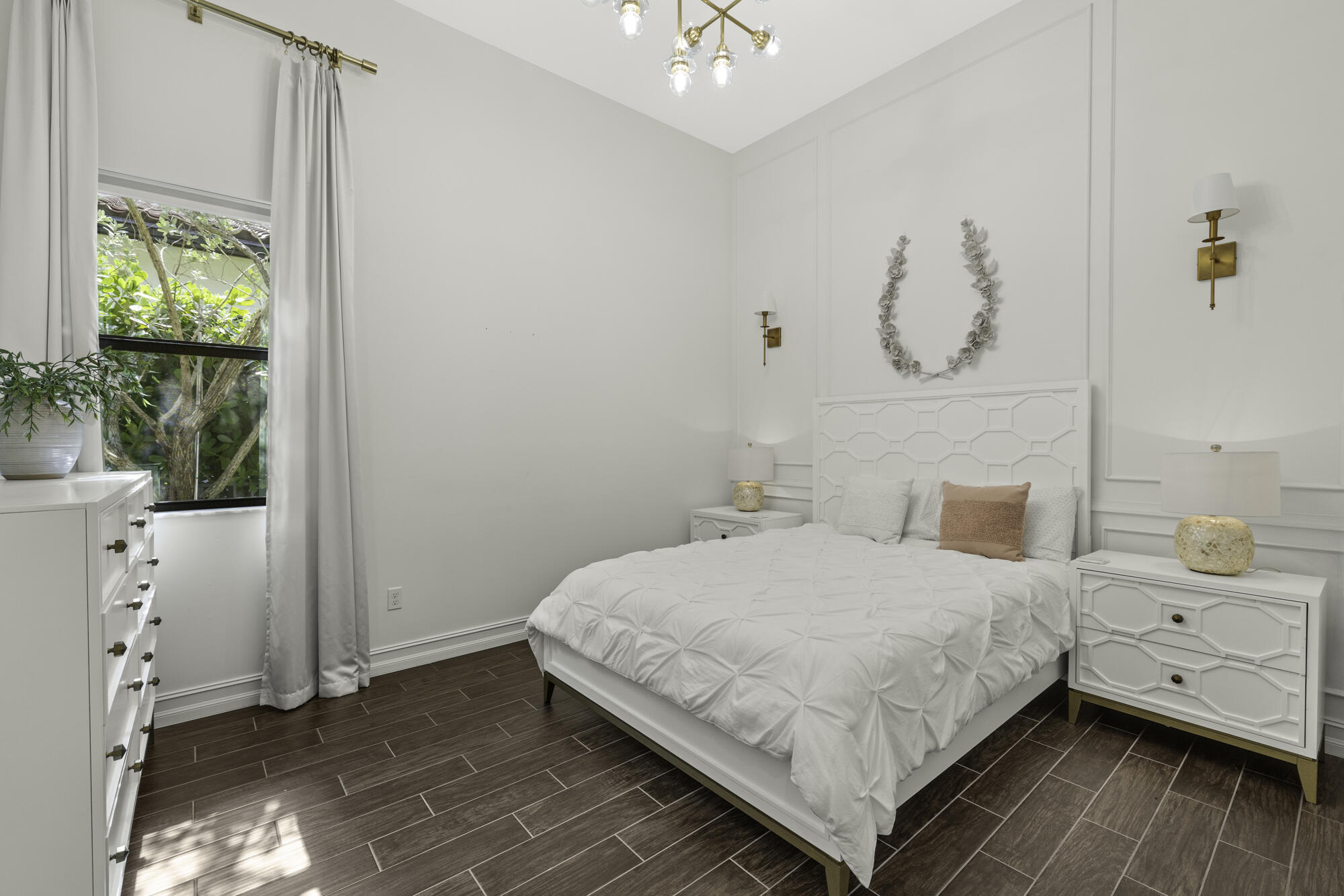 9291 Grand Prix Lane