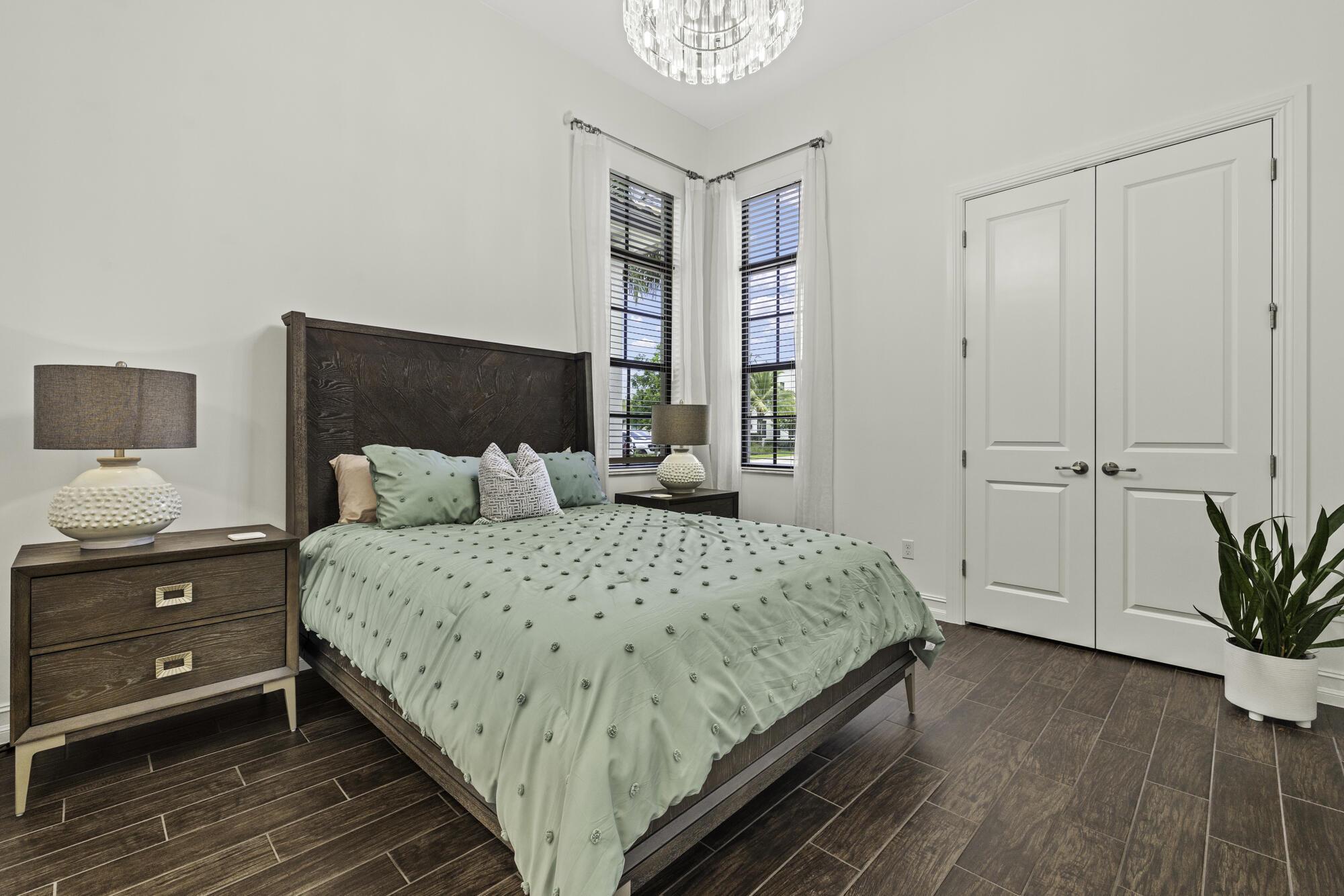 9291 Grand Prix Lane