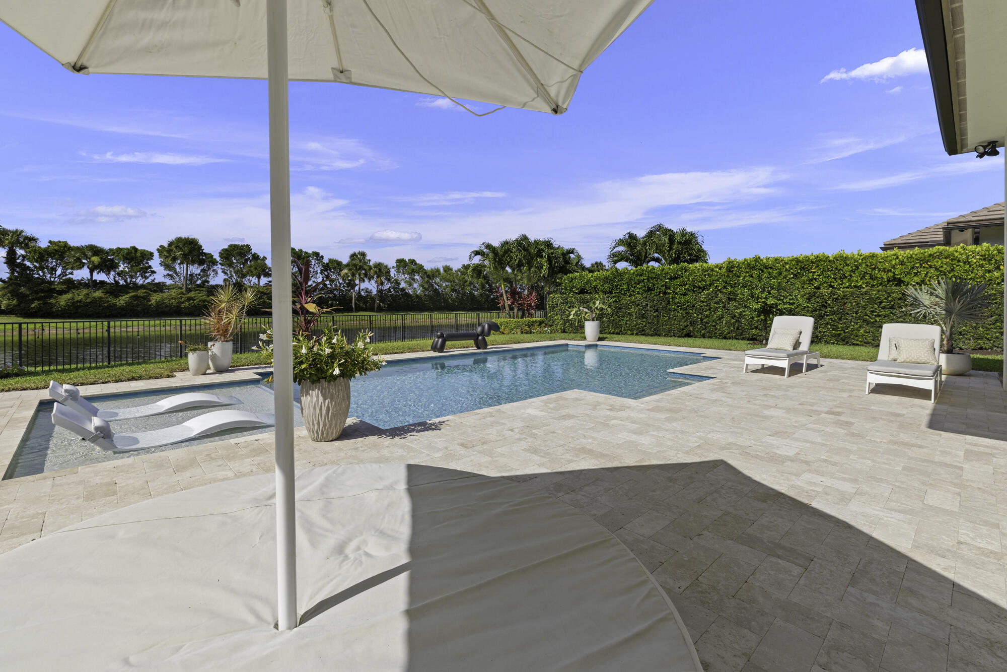 9291 Grand Prix Lane