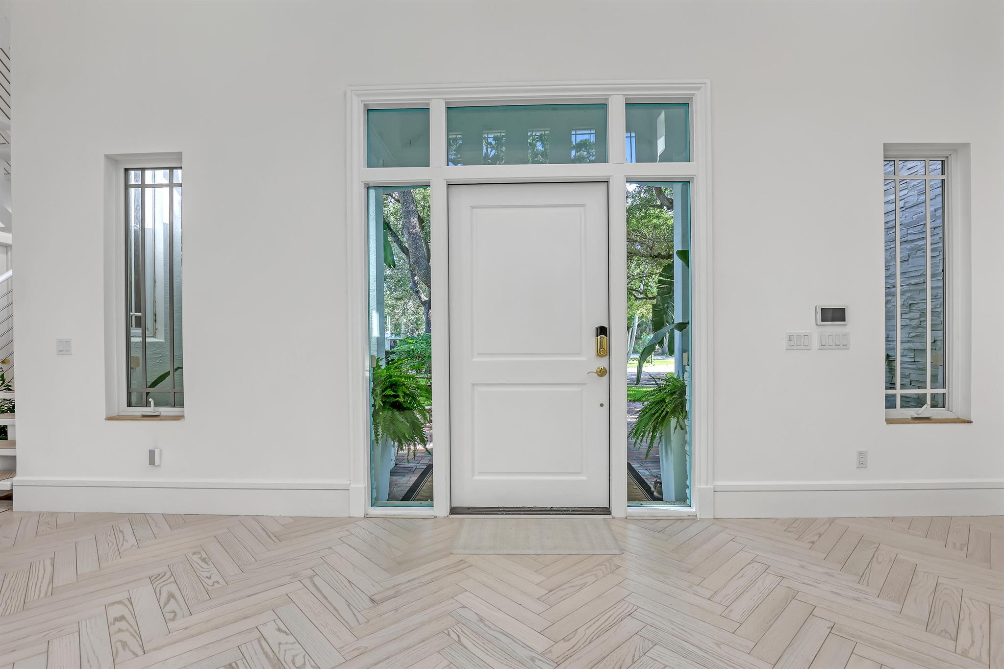 2338 Flamingo Road