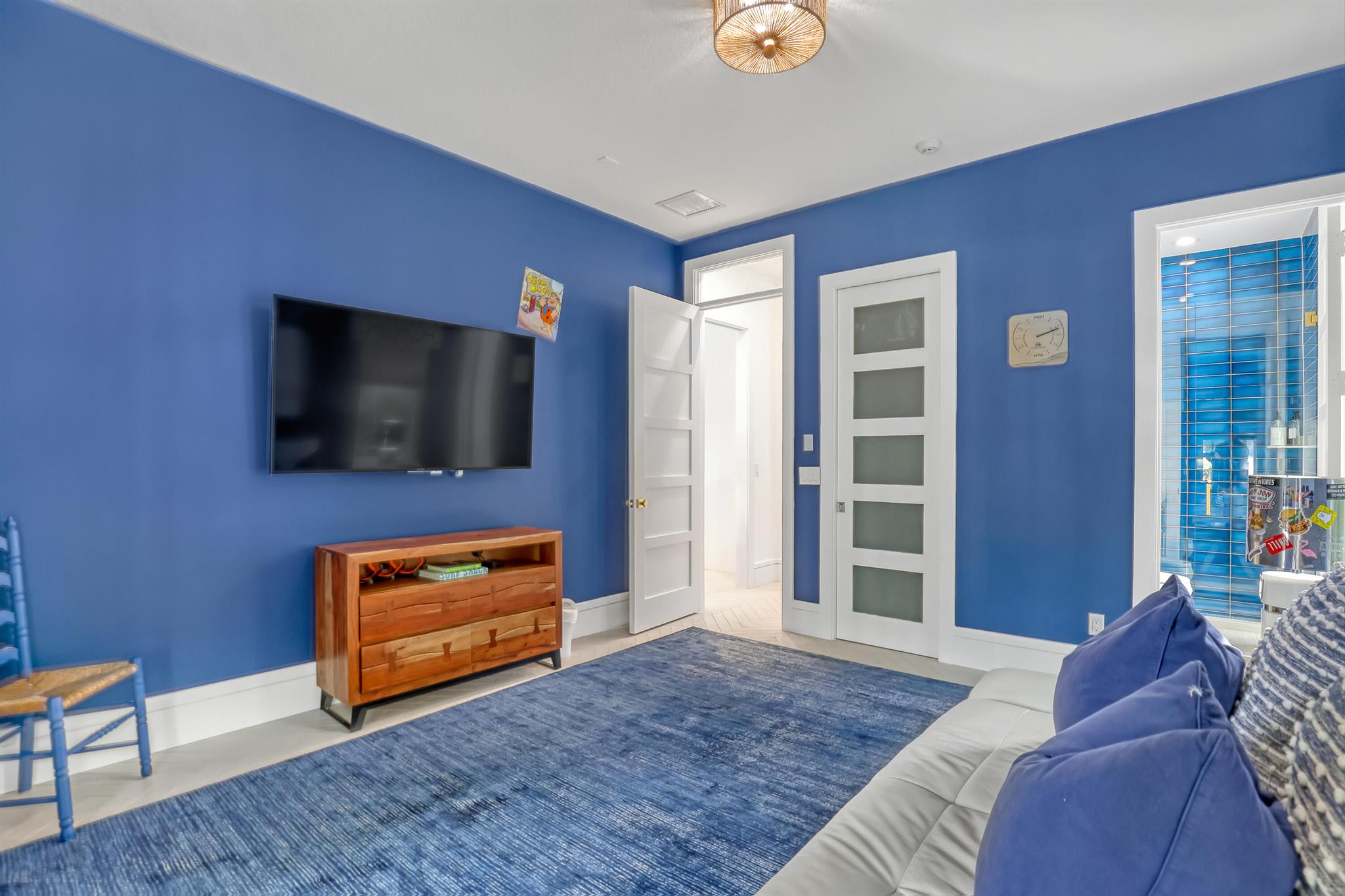 2338 Flamingo Road