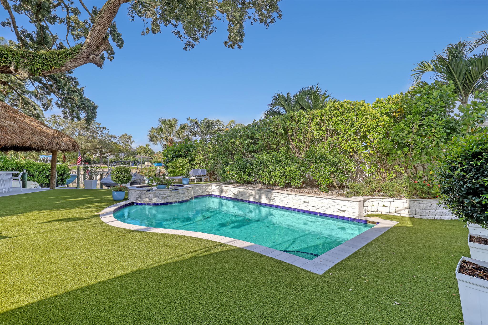 2338 Flamingo Road
