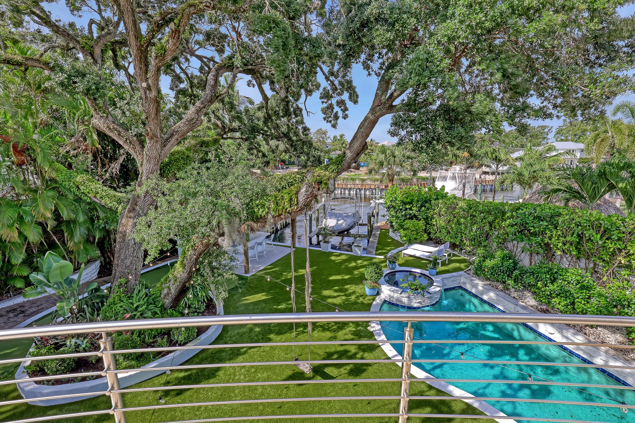 2338 Flamingo Road