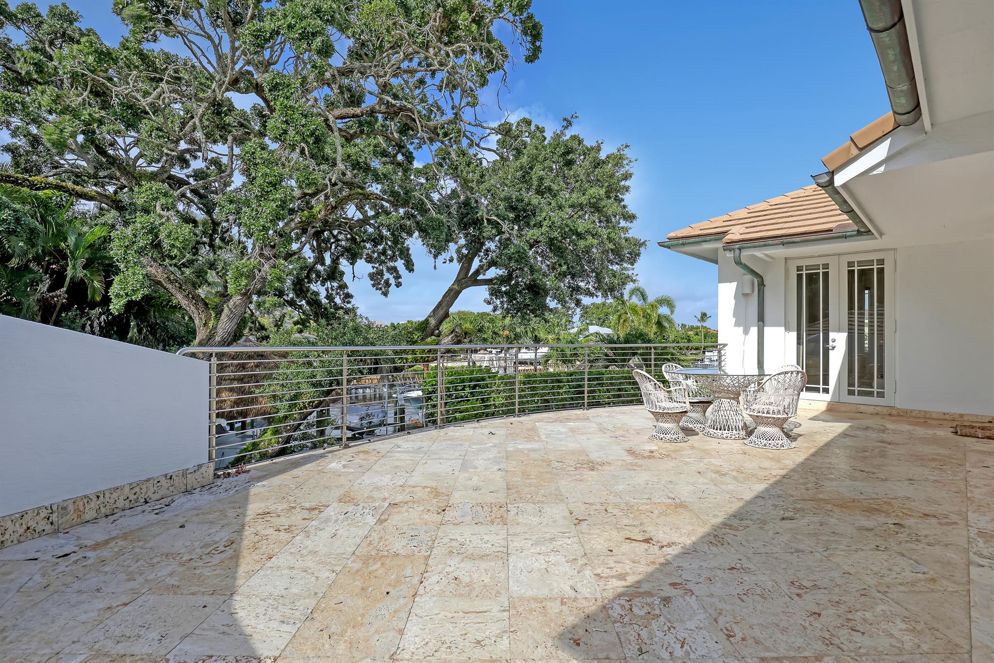 2338 Flamingo Road