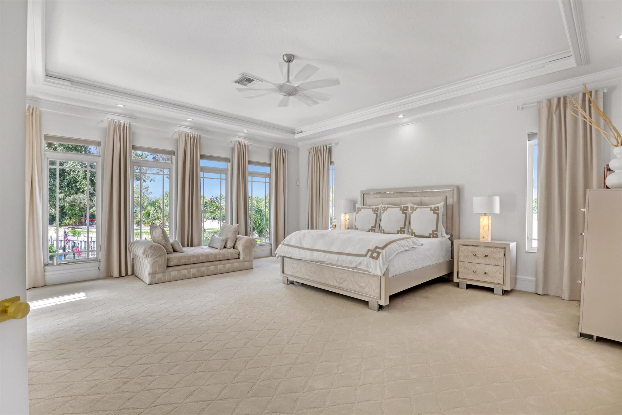 2338 Flamingo Road