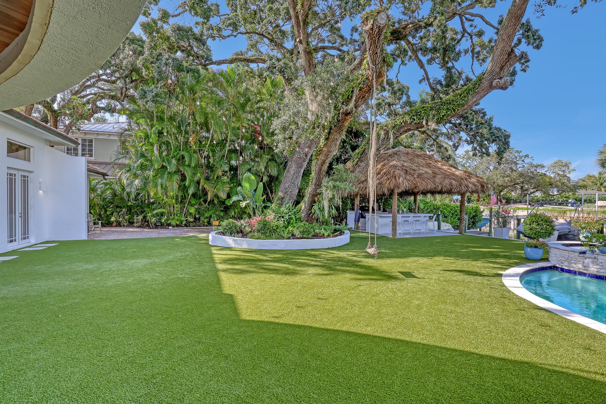 2338 Flamingo Road