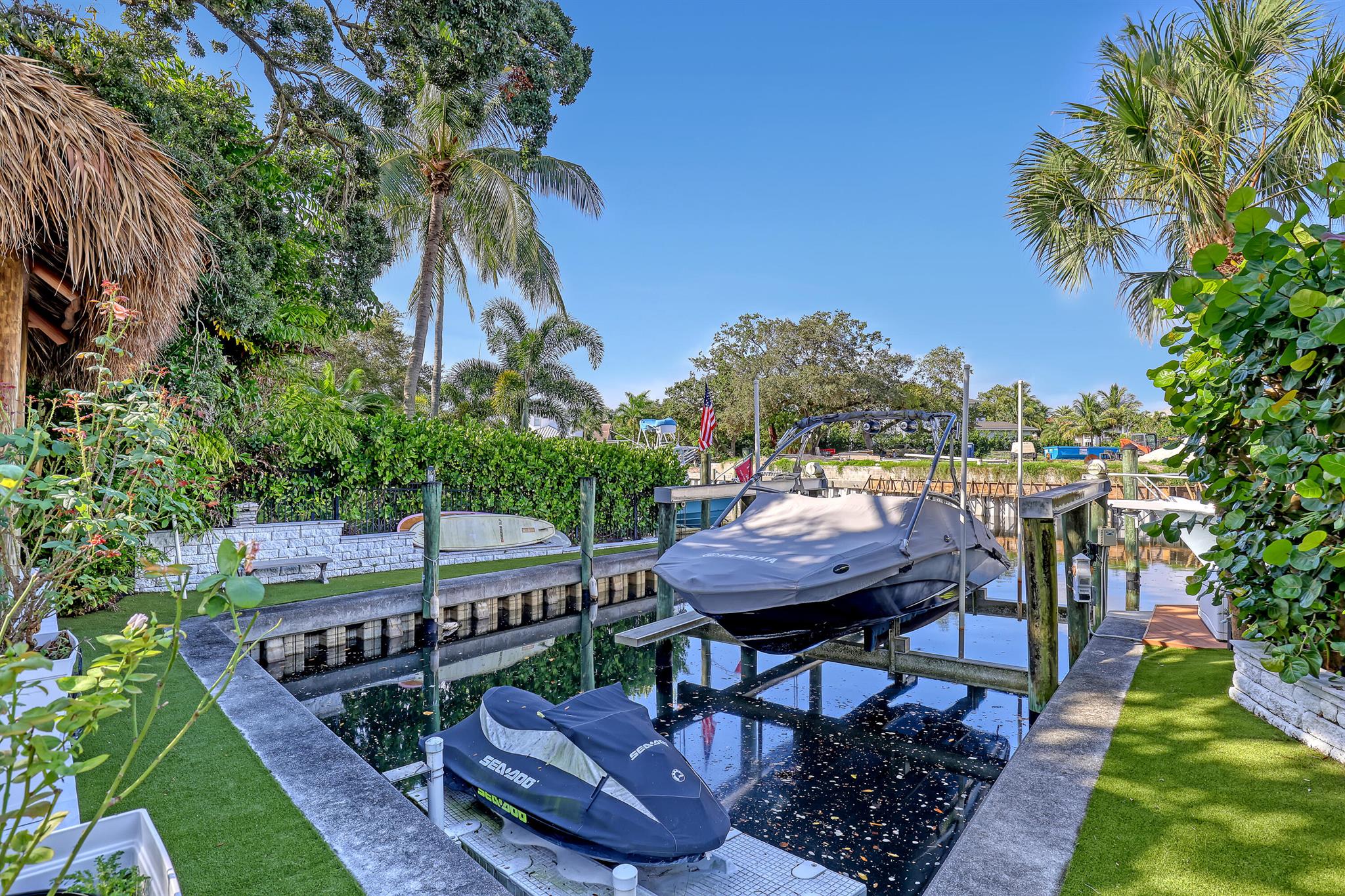 2338 Flamingo Road