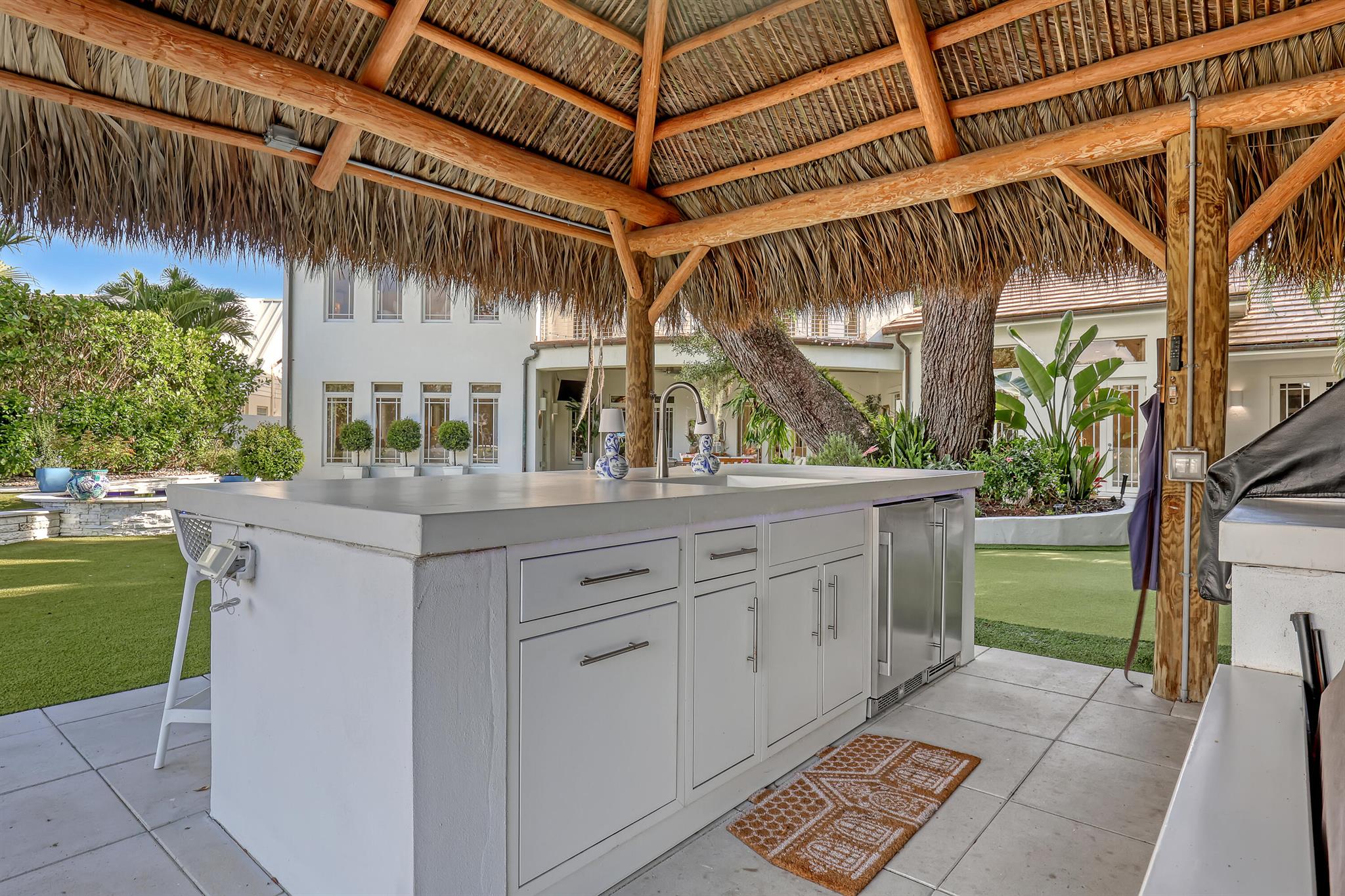2338 Flamingo Road