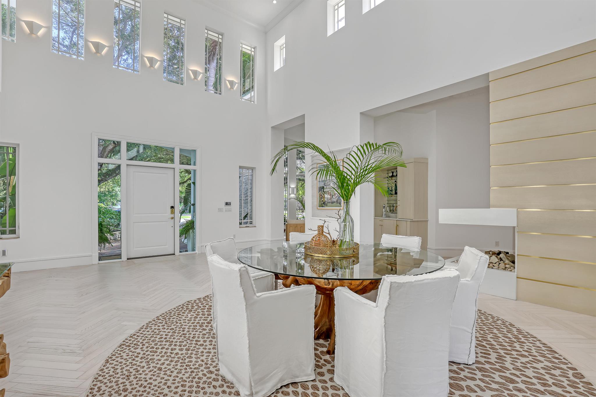 2338 Flamingo Road