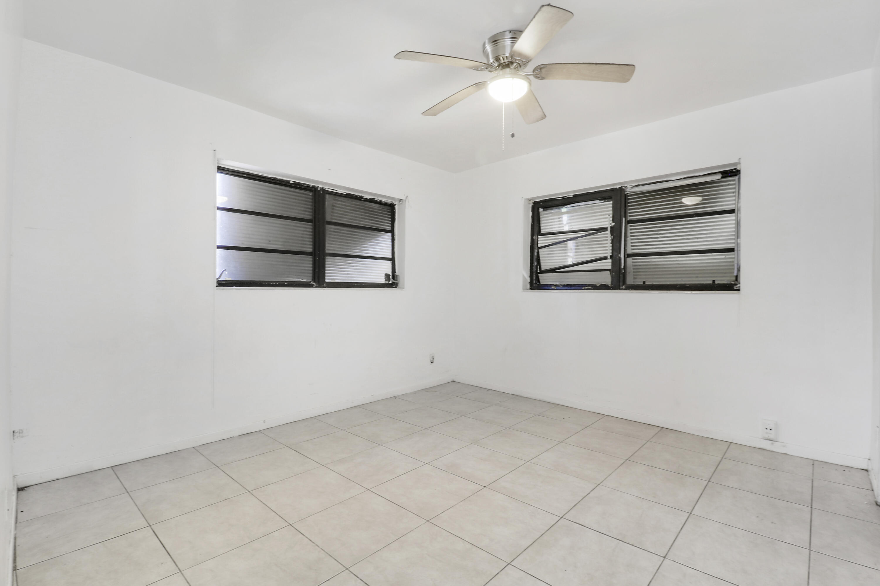 110 NW 5th Court