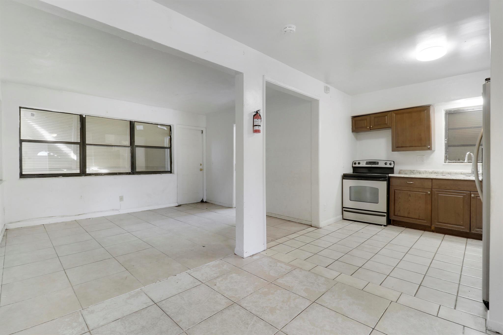 110 NW 5th Court