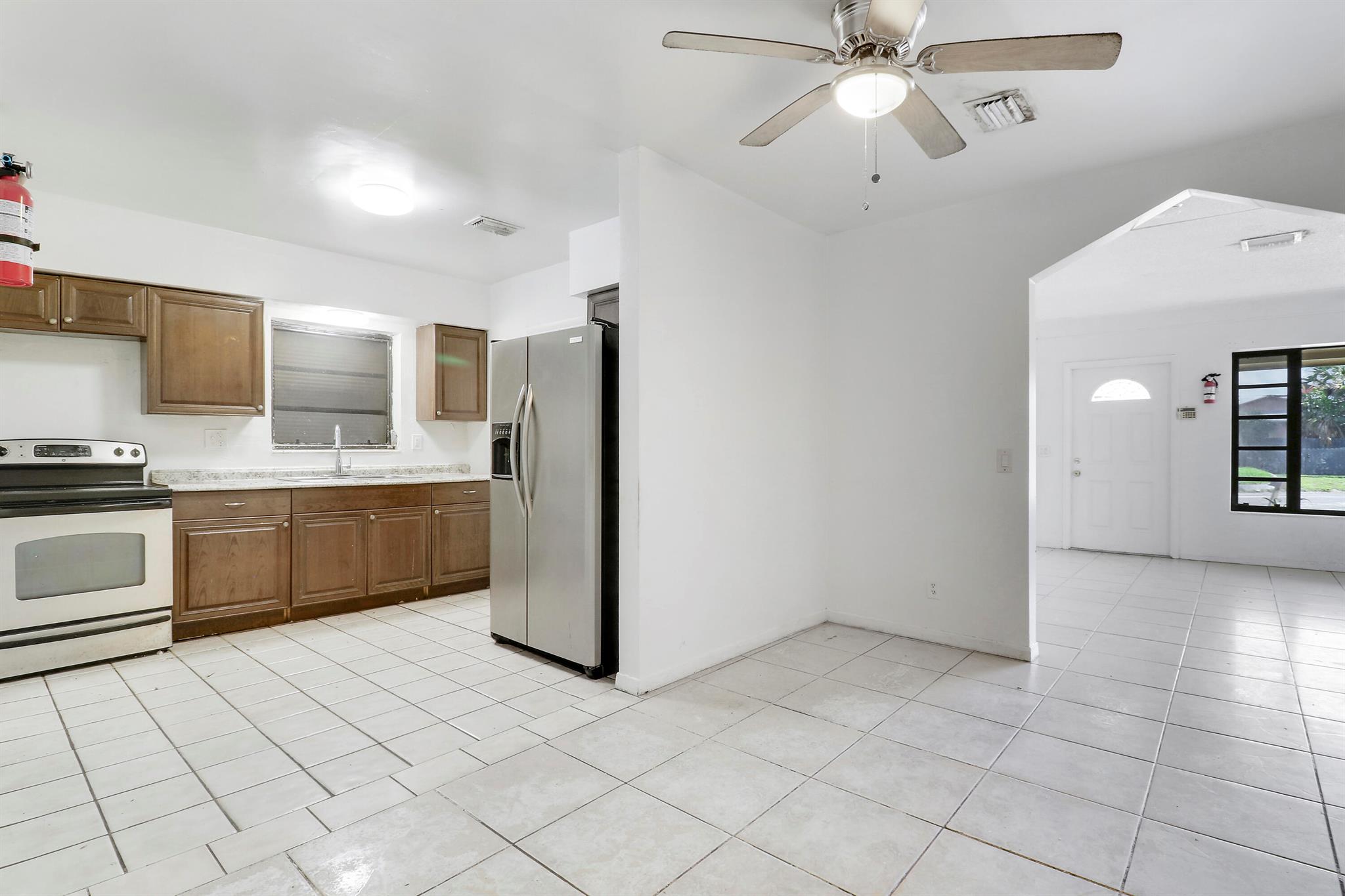 110 NW 5th Court