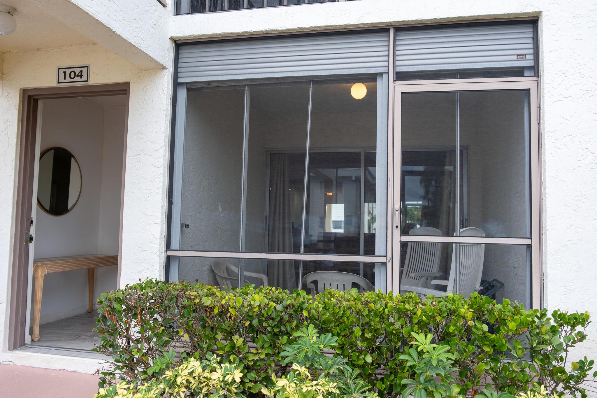 14896 Bal Moral 104 Lane