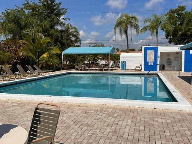 14896 Bal Moral 104 Lane