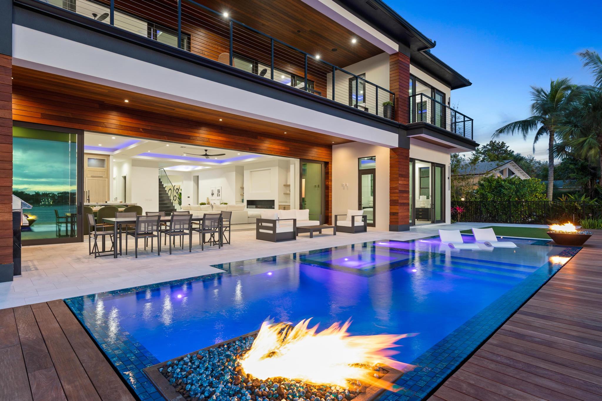 819 N Atlantic Drive