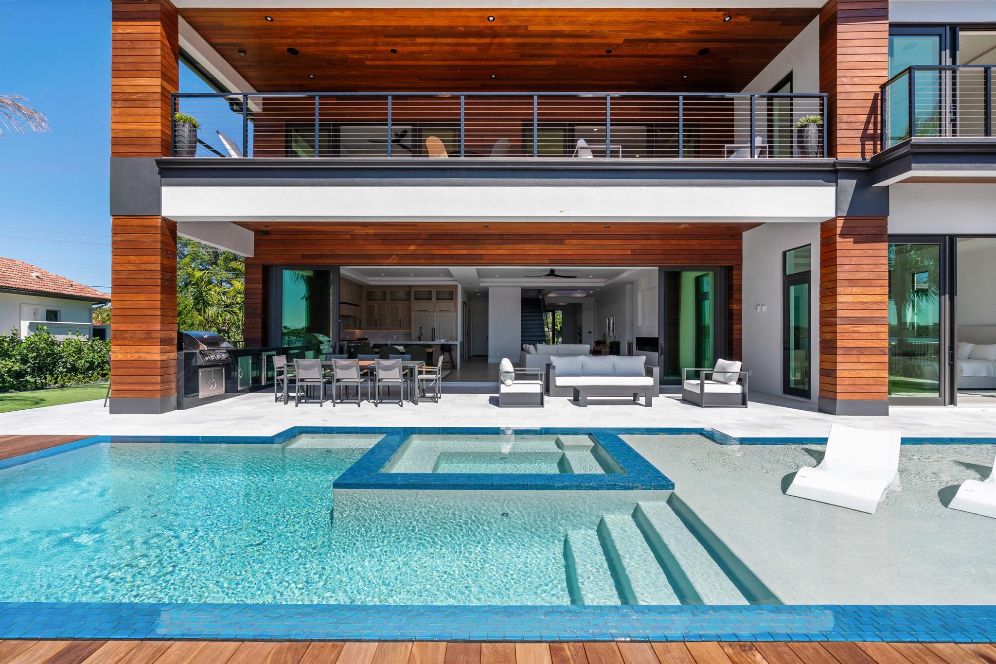 819 N Atlantic Drive