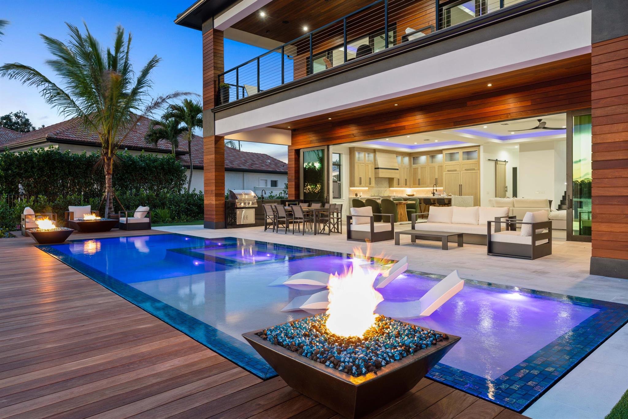 819 N Atlantic Drive