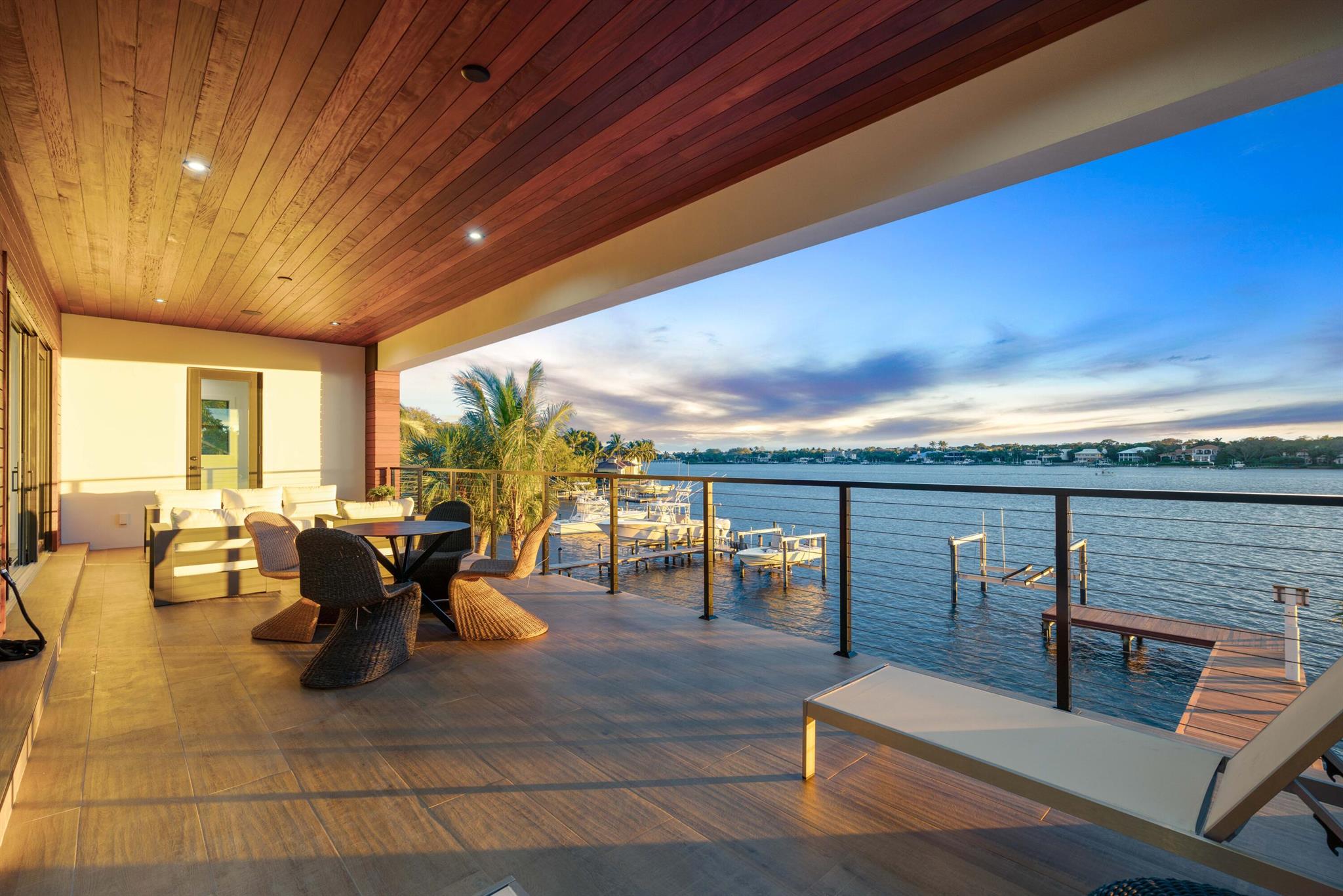 819 N Atlantic Drive