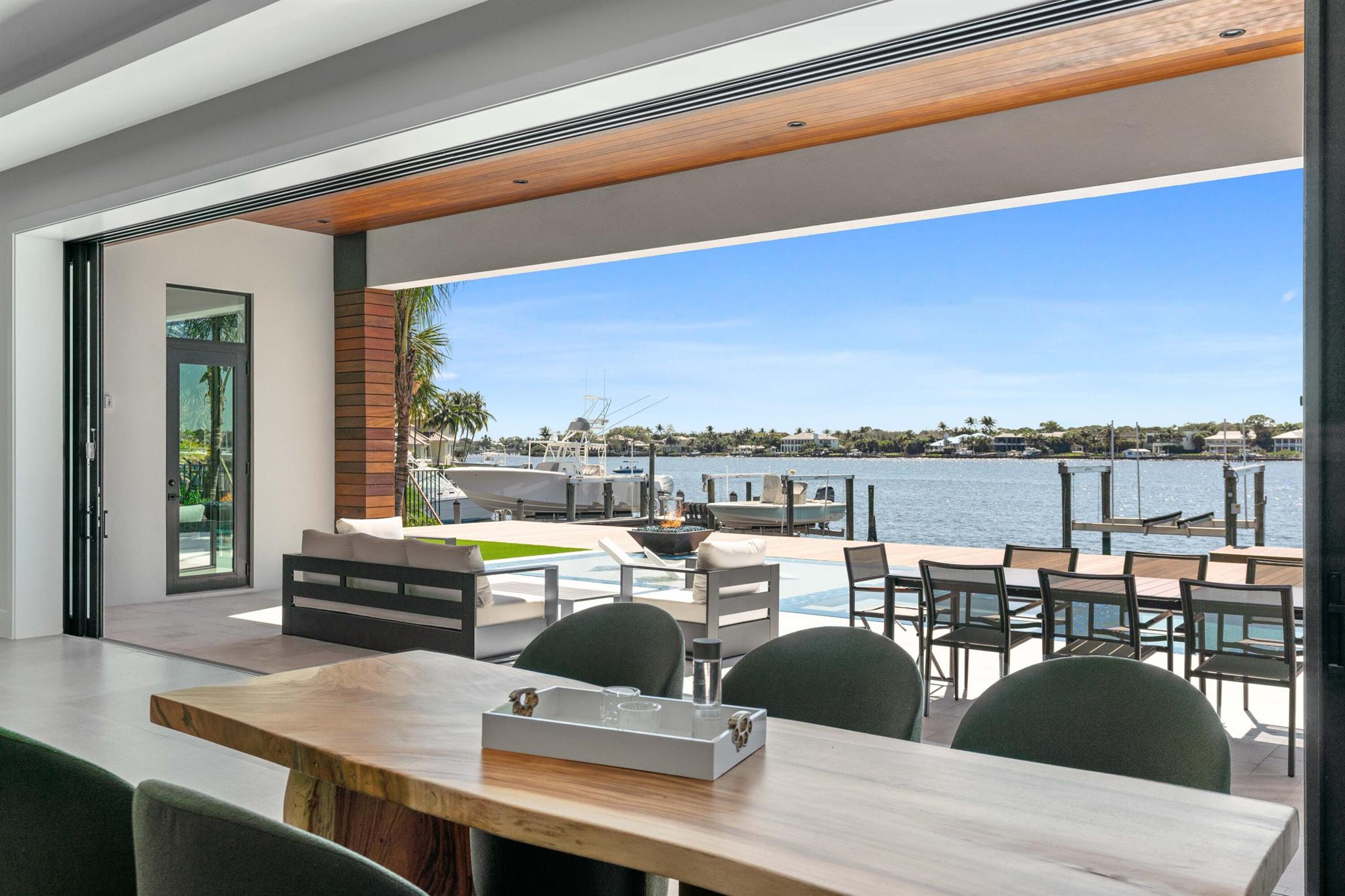 819 N Atlantic Drive