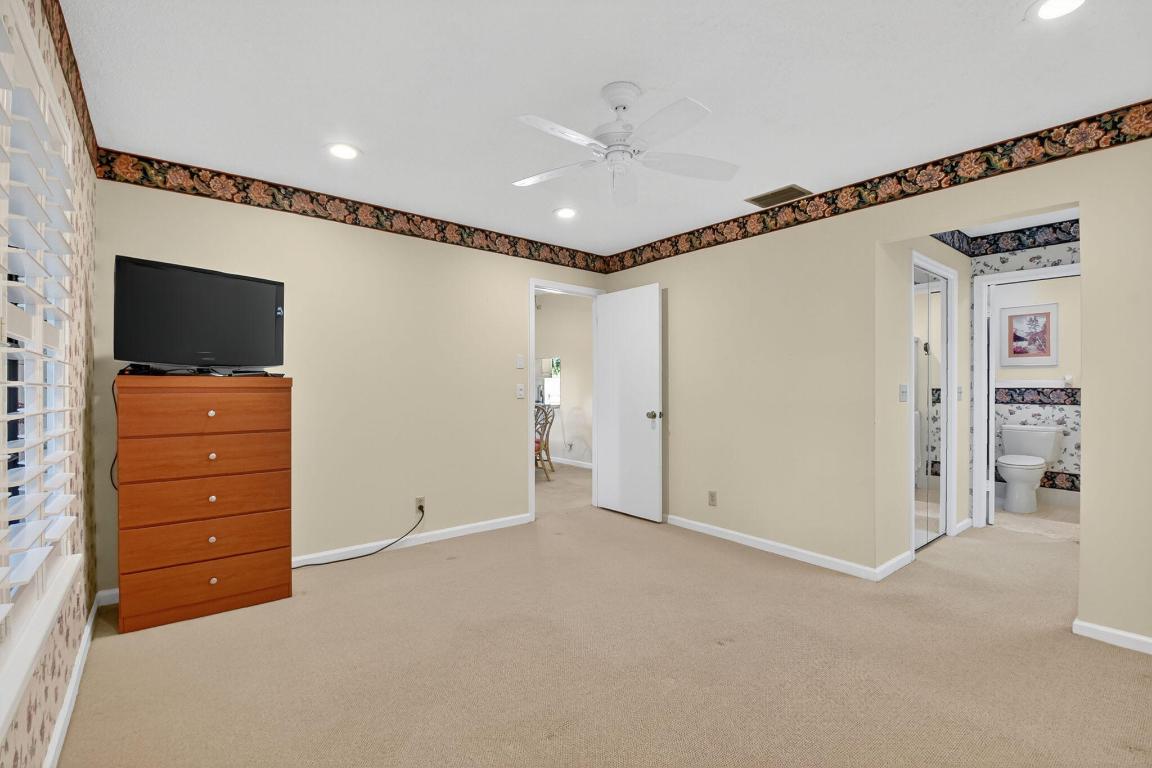 10 Ridge Point Drive D