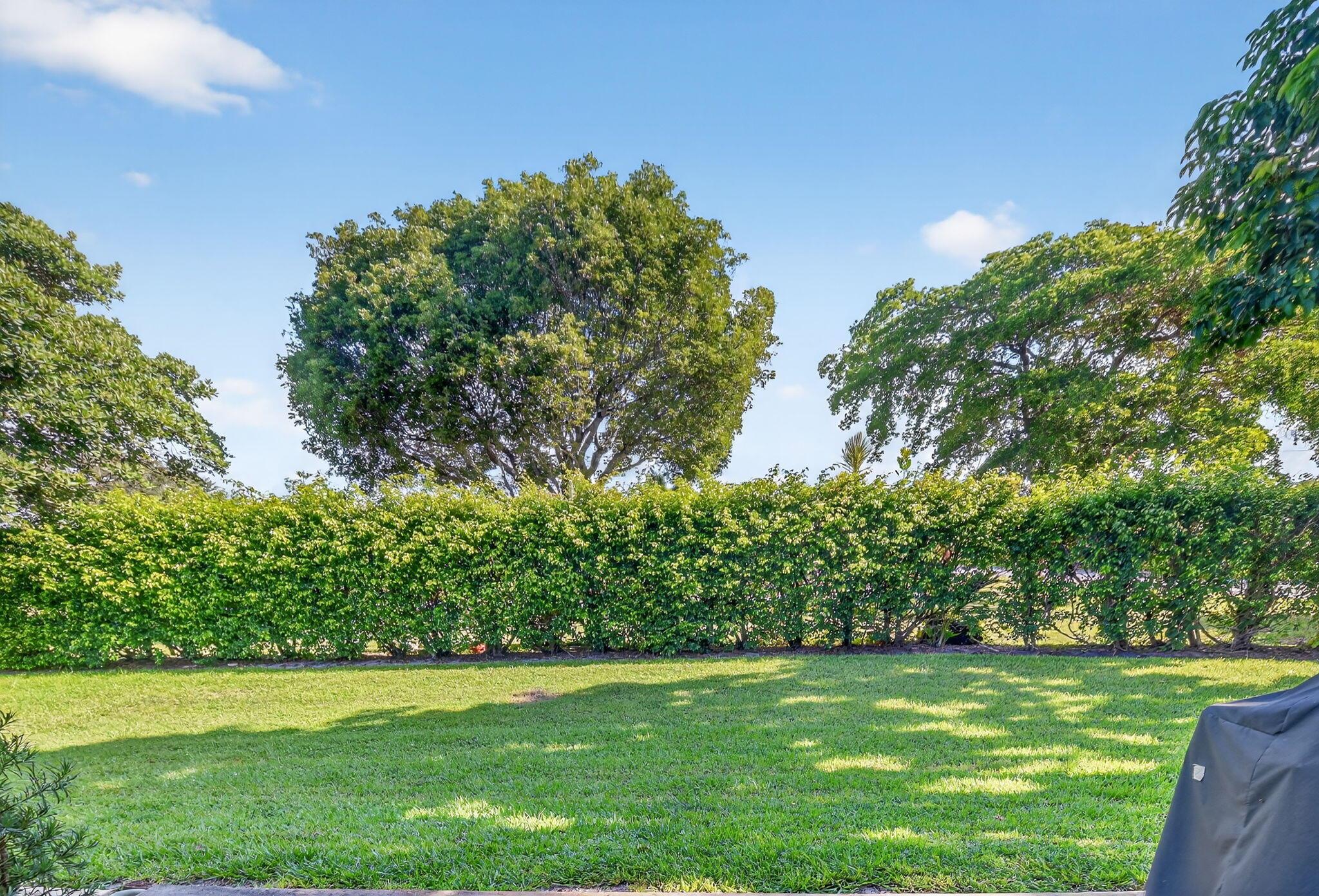 10 Ridge Point Drive D