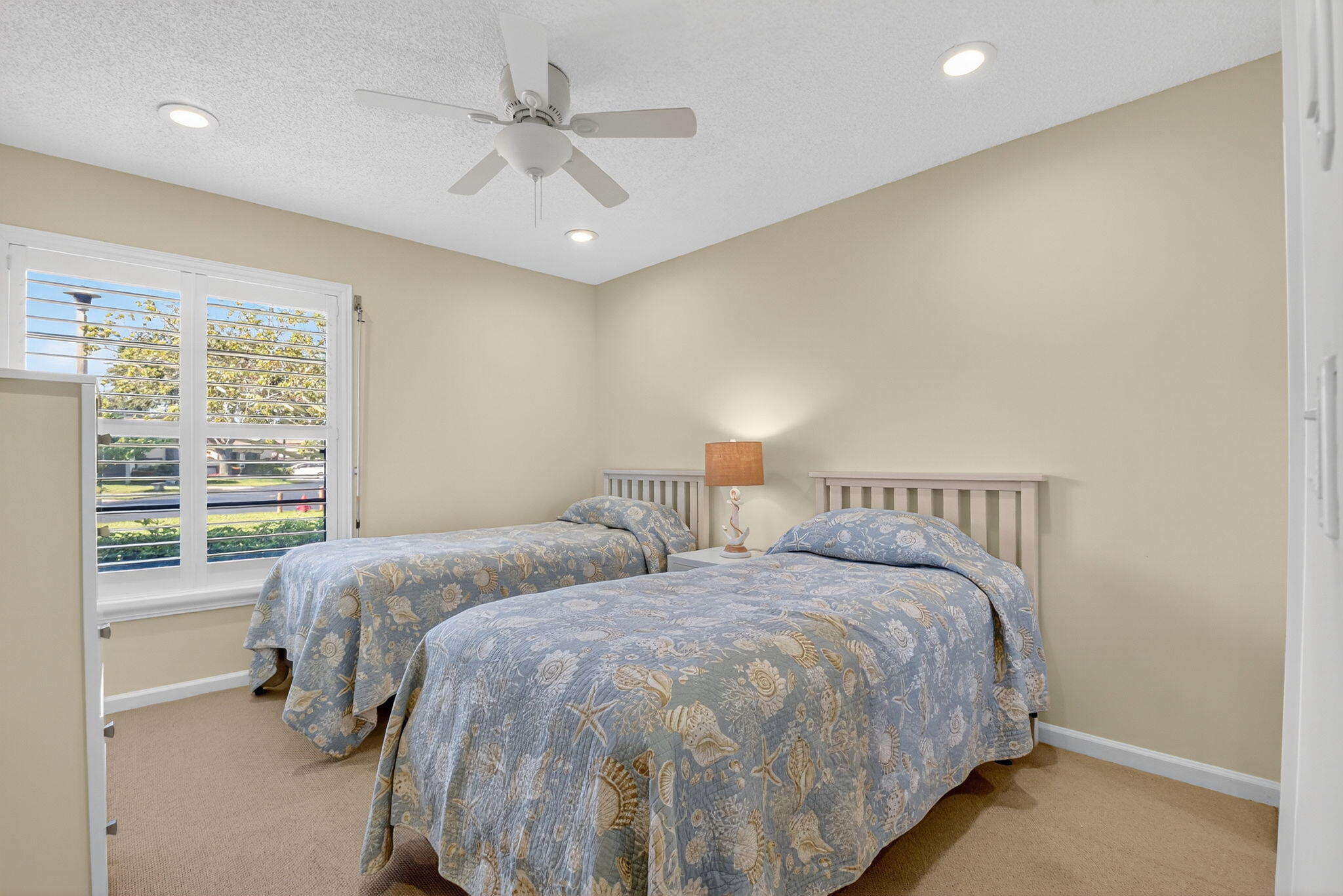 10 Ridge Point Drive D