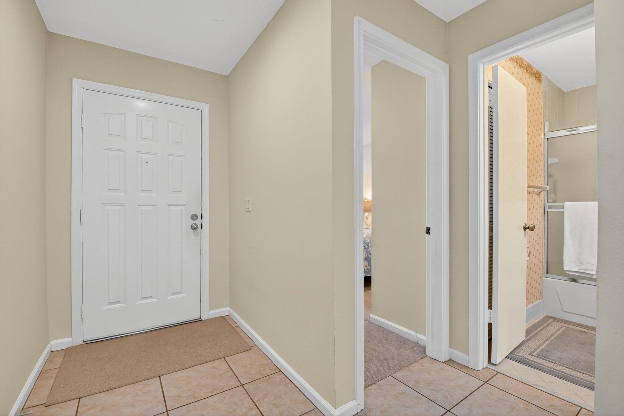 10 Ridge Point Drive D