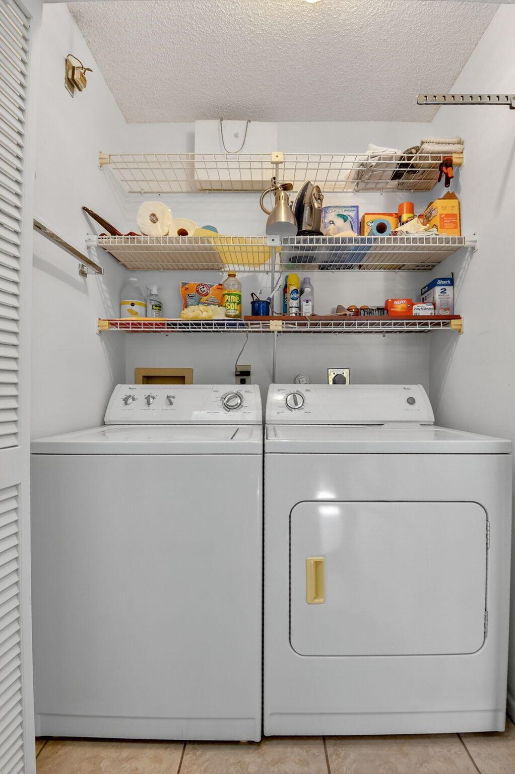 10 Ridge Point Drive D