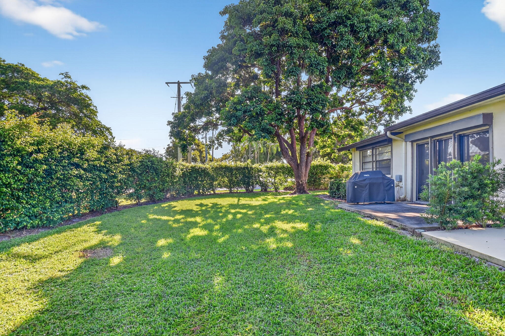 10 Ridge Point Drive D