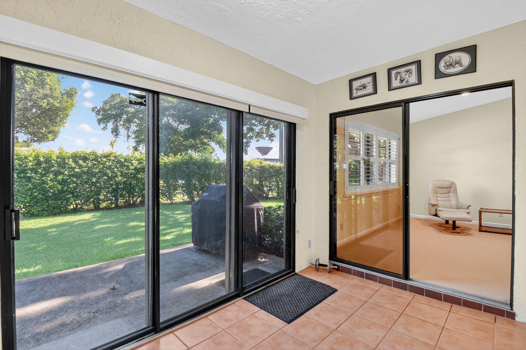 10 Ridge Point Drive D