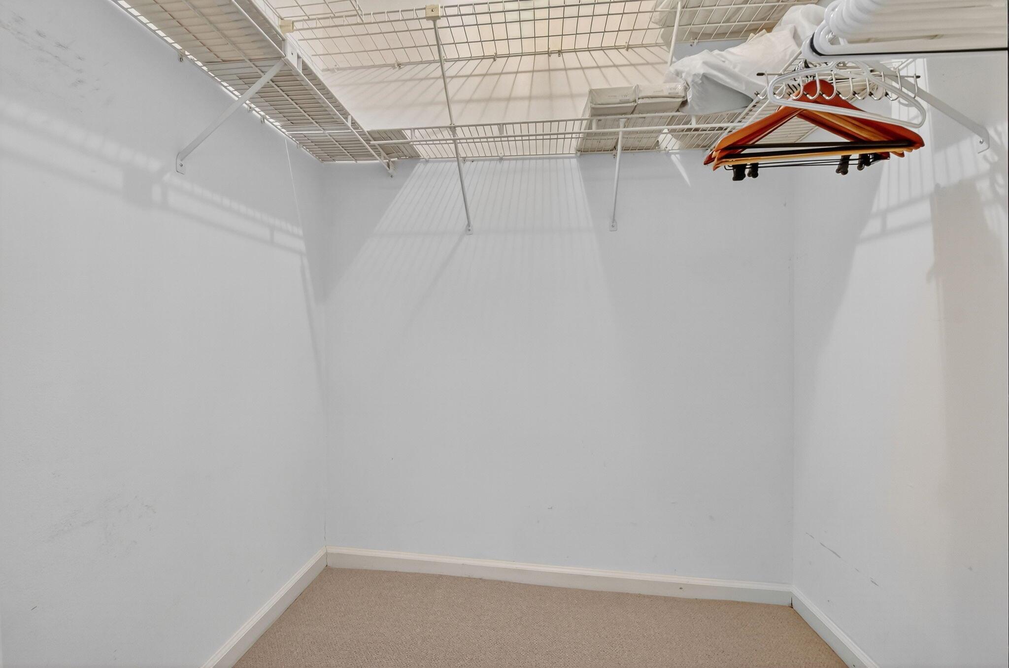 10 Ridge Point Drive D