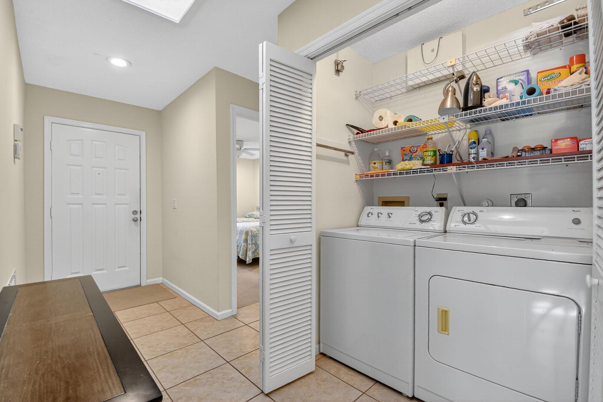 10 Ridge Point Drive D