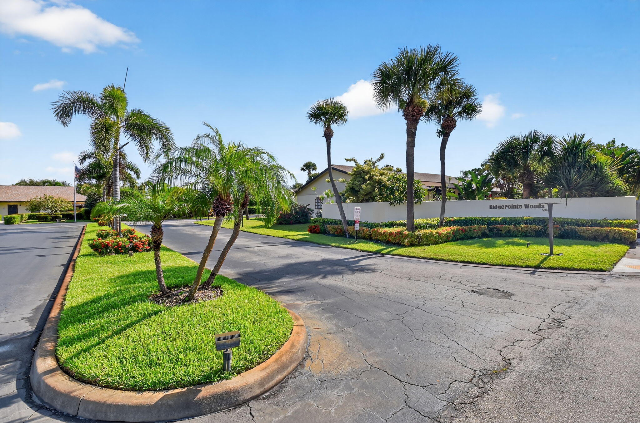 10 Ridge Point Drive D