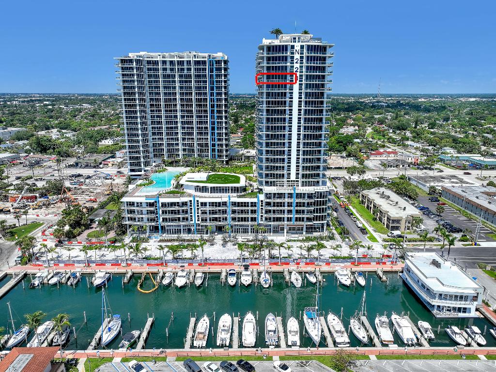 220 Lake Shore Drive N-2103