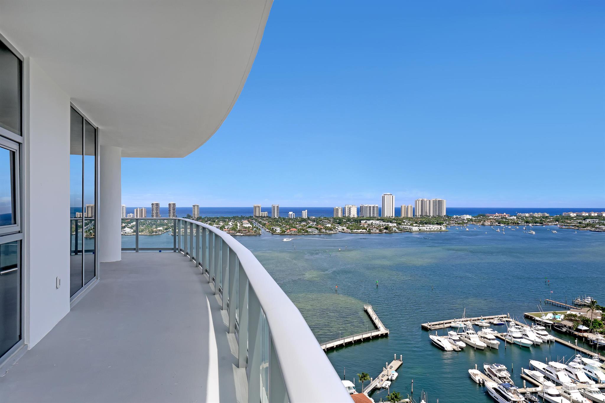 220 Lake Shore Drive N-2103