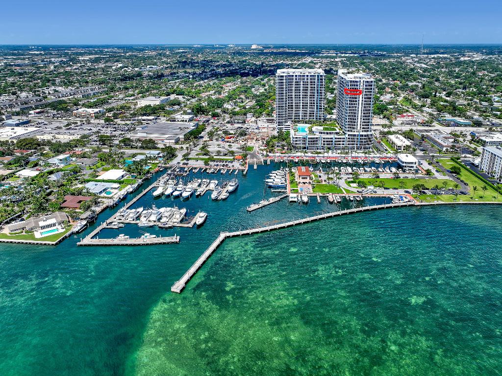 220 Lake Shore Drive N-2103