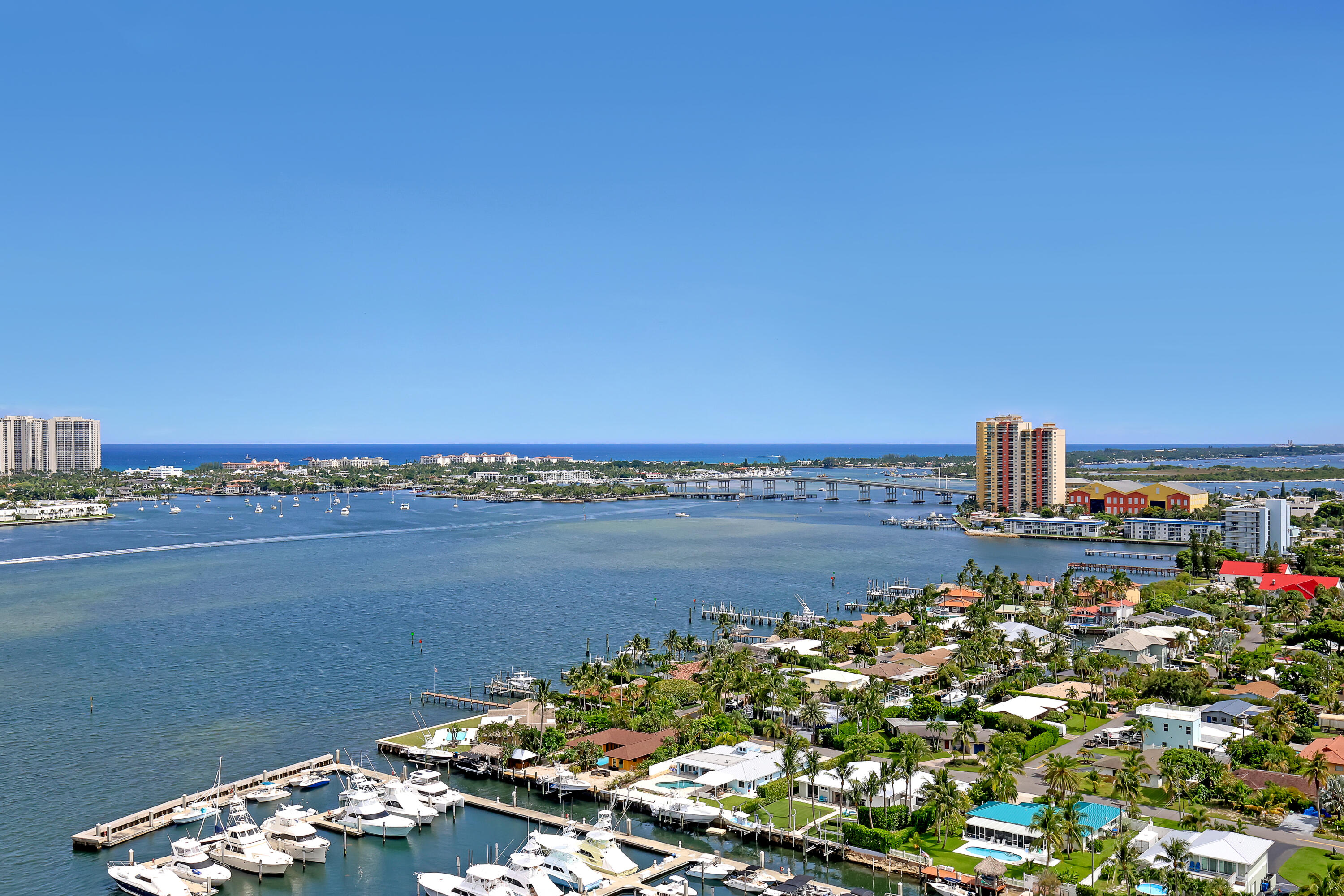 220 Lake Shore Drive N-2103