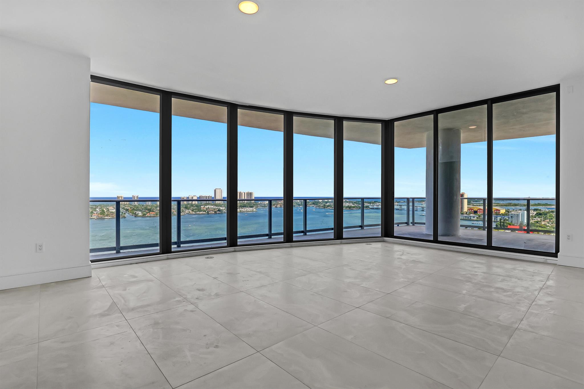 220 Lake Shore Drive N-2103