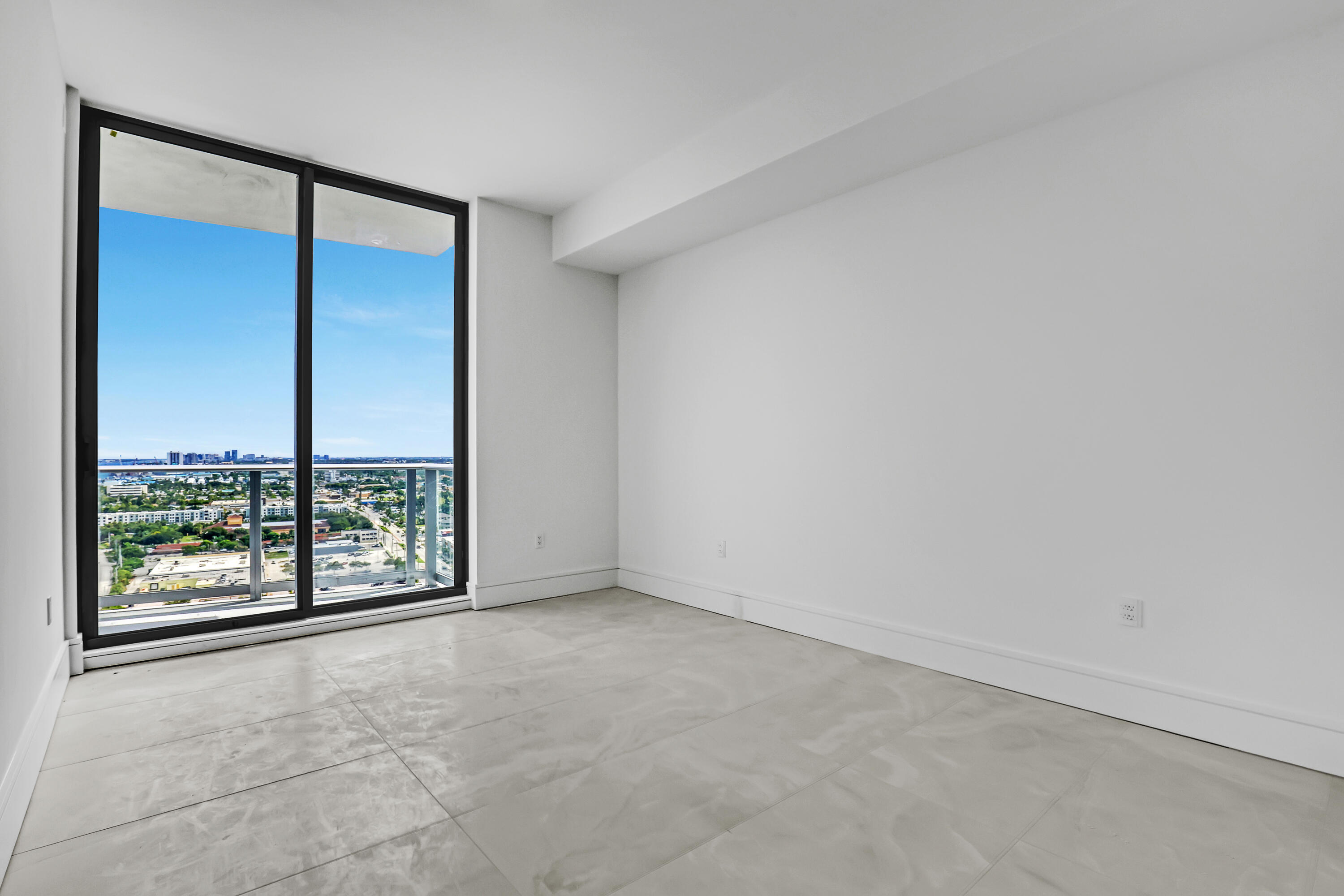 220 Lake Shore Drive N-2103