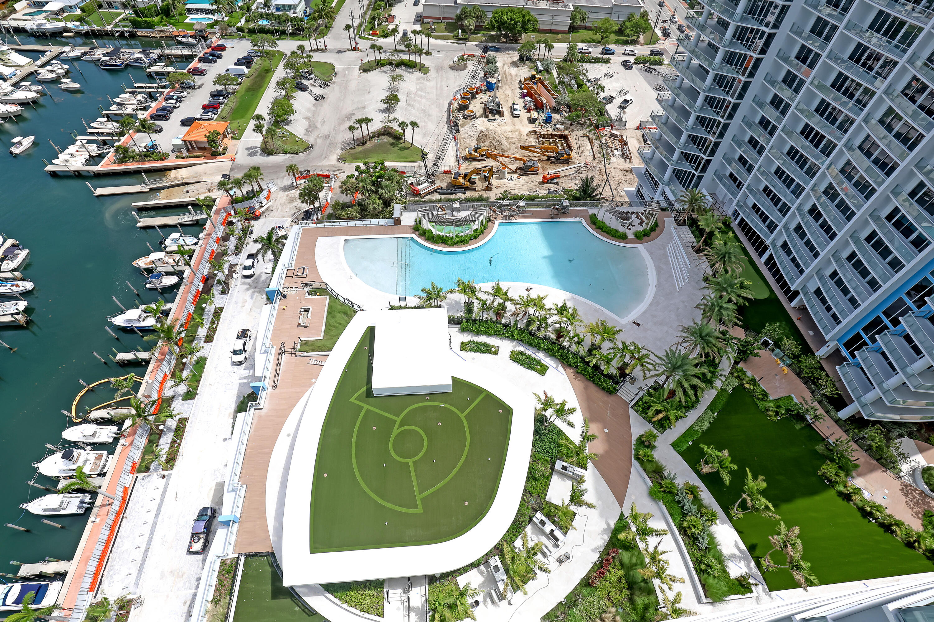 220 Lake Shore Drive N-2103