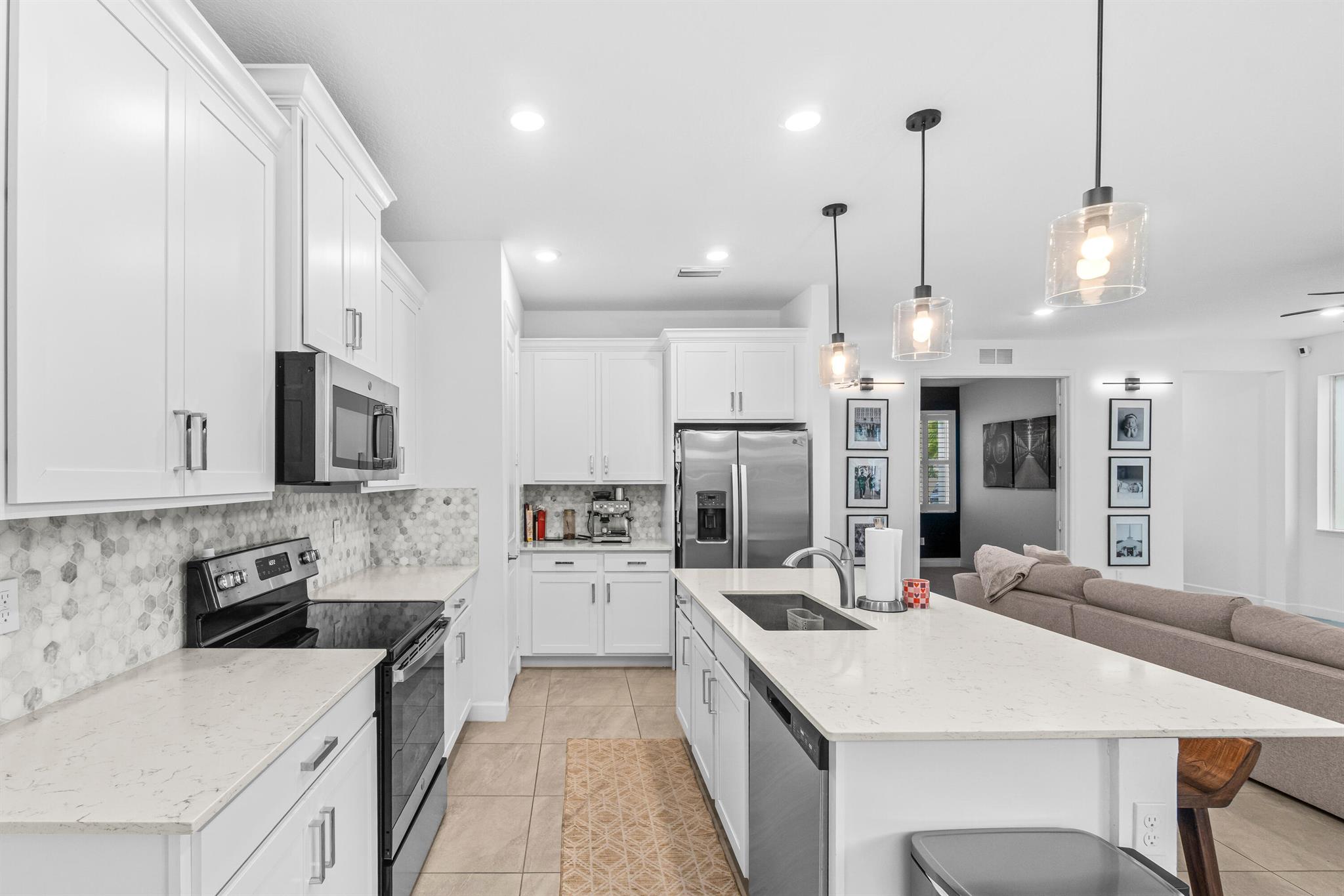 2659 Country Lake Trail