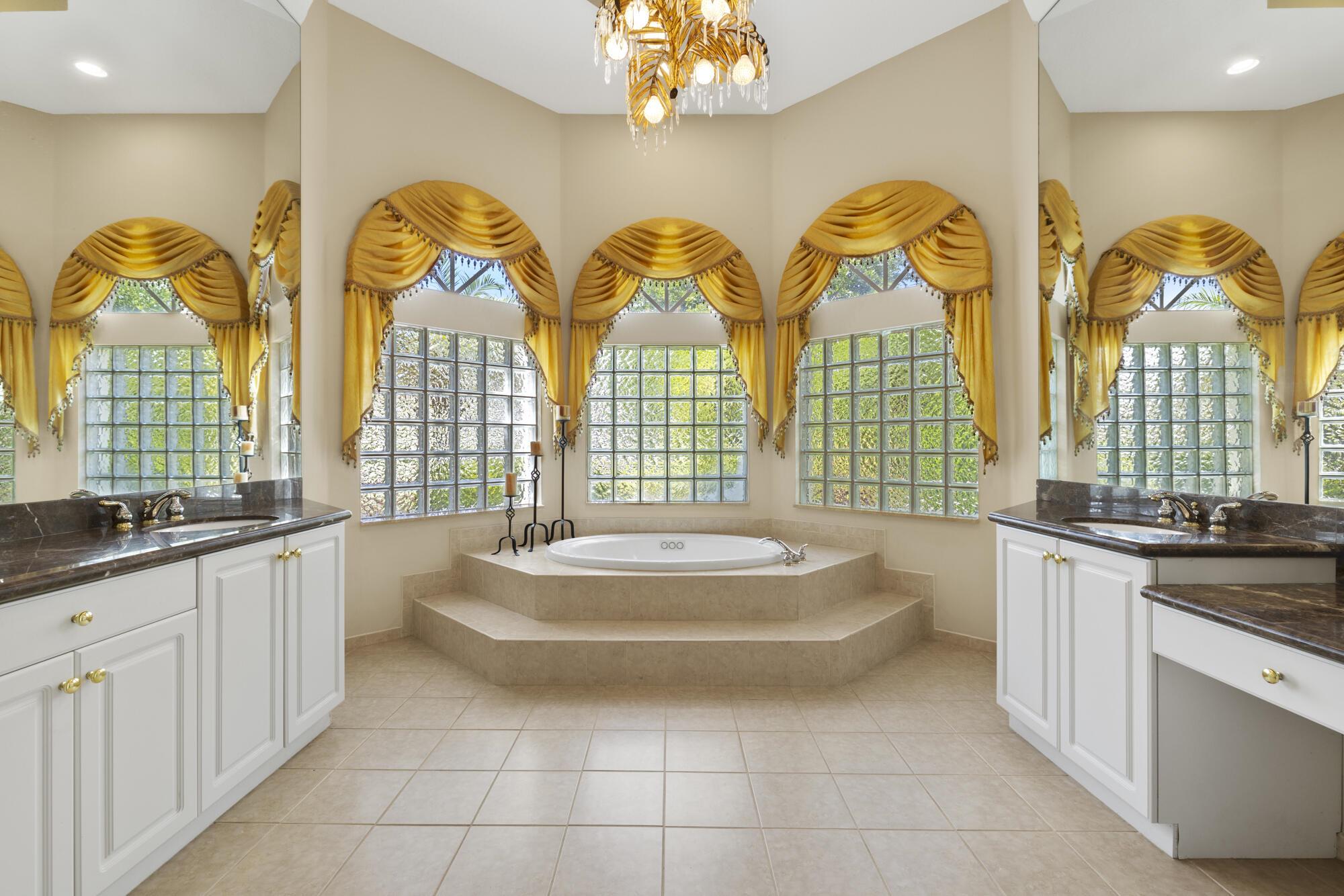 12473 World Cup Lane