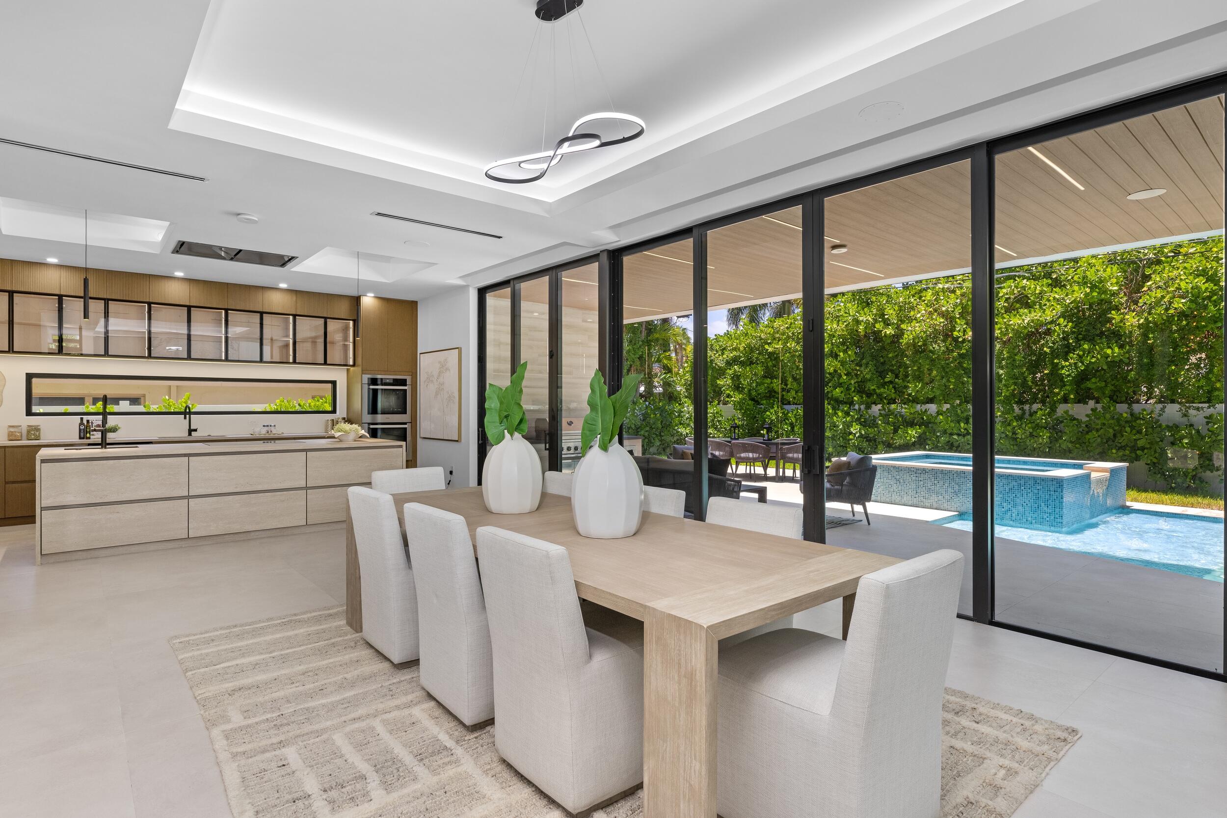 501 NE Spanish Court