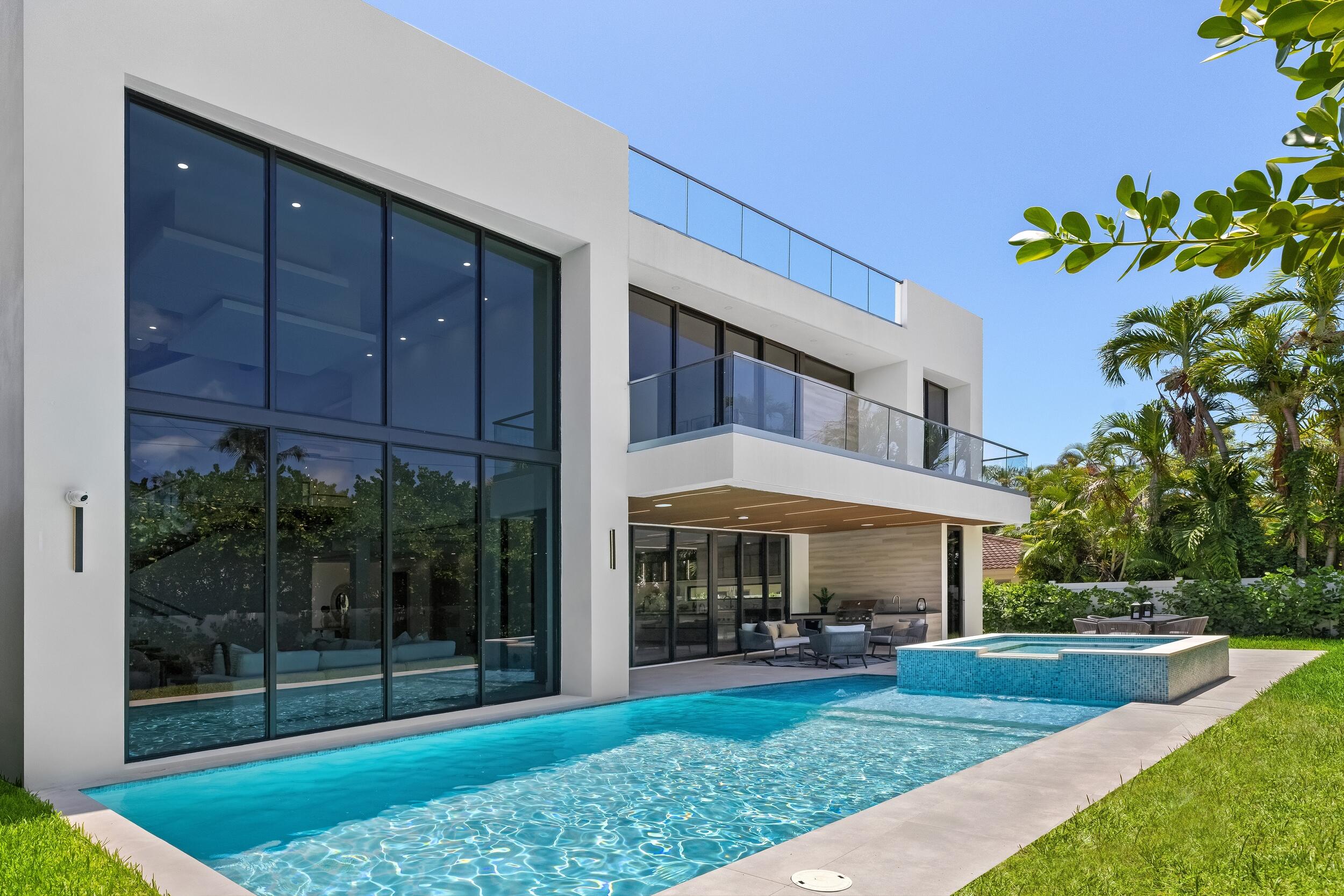 501 NE Spanish Court