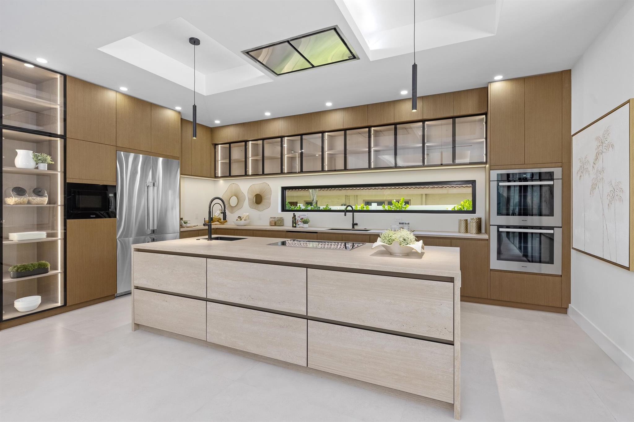 501 NE Spanish Court