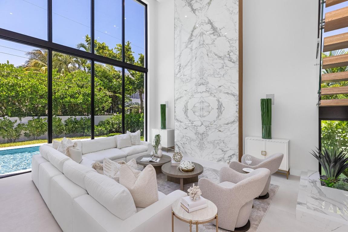 501 NE Spanish Court