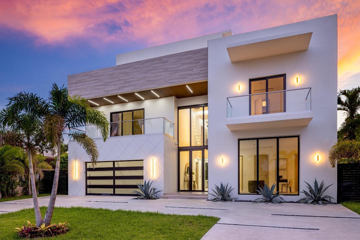 501 NE Spanish Court