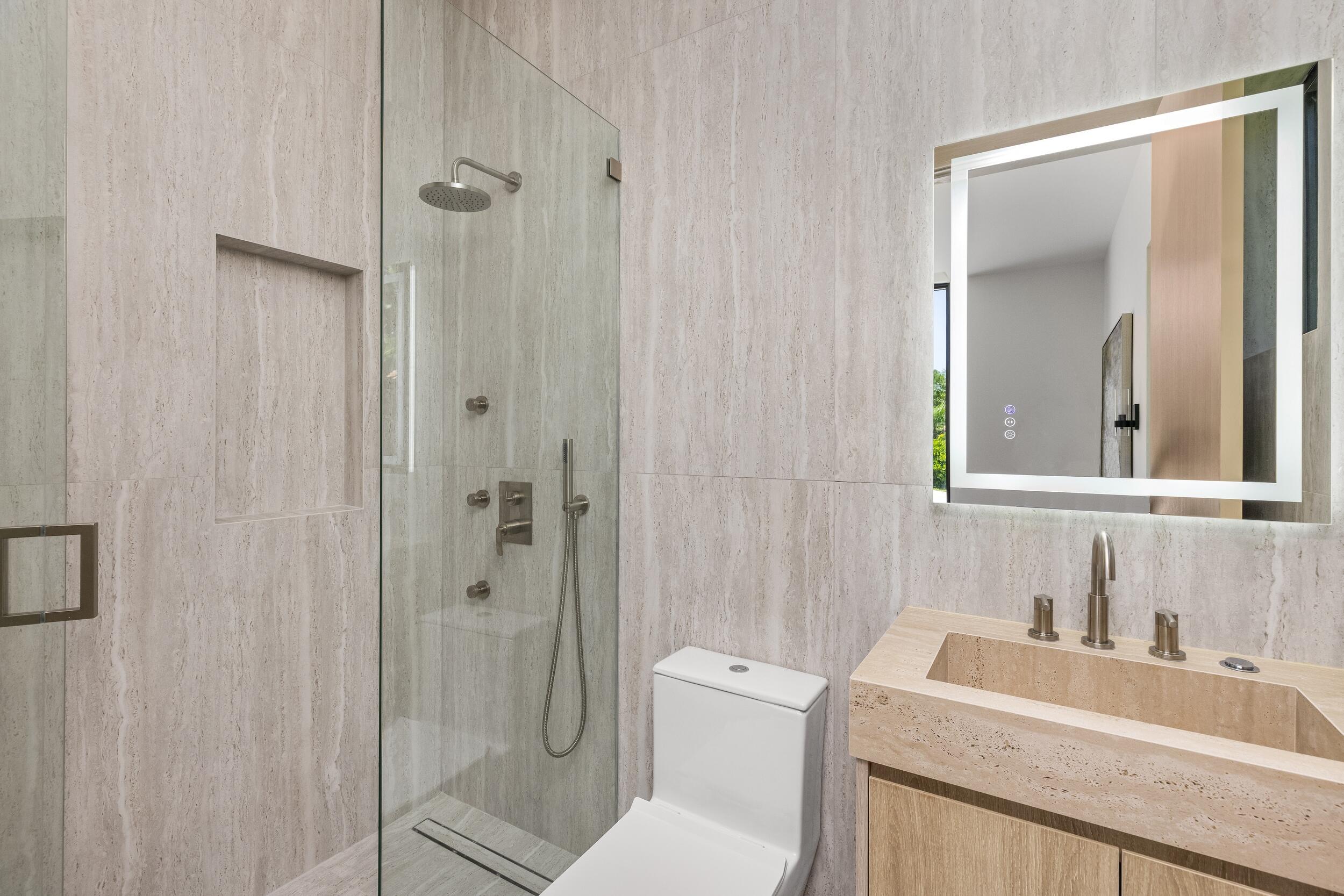 501 NE Spanish Court