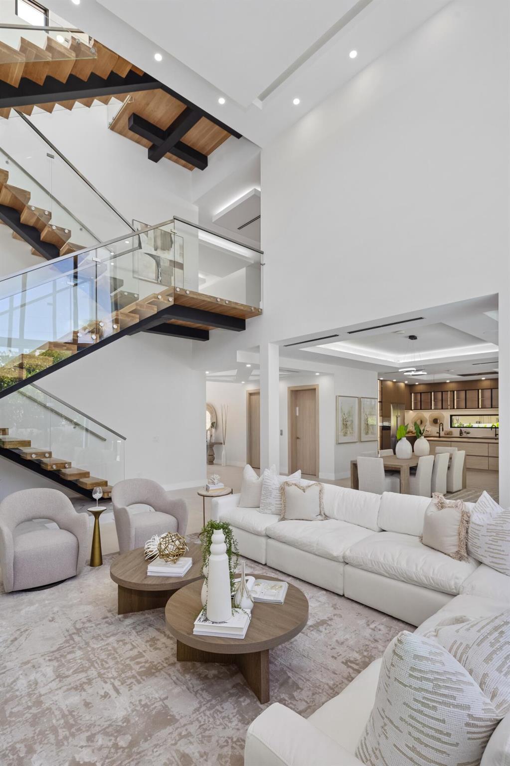 501 NE Spanish Court